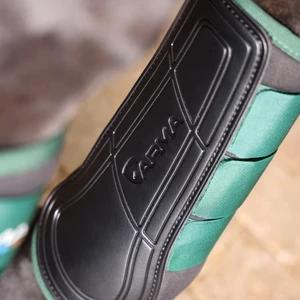 Arma Contour Pro Brushing Boots - Green in Green