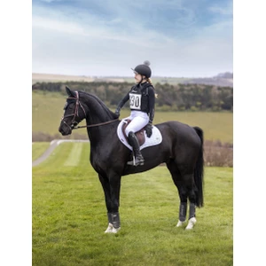 LeMieux Self-Cool Close Contact Square Arctic - White in White