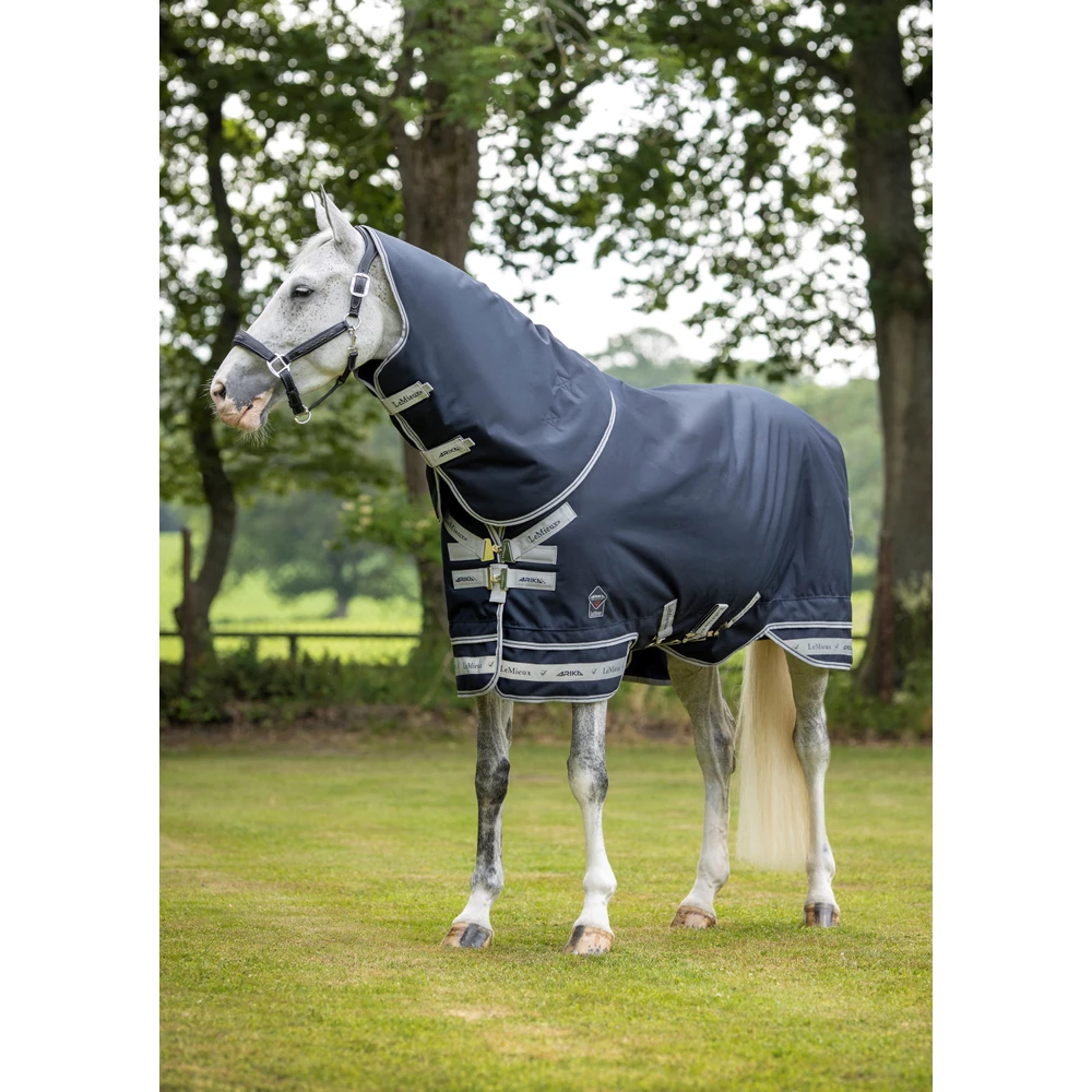 LeMieux Arika Featherweight Rug 0g  - Navy in Navy