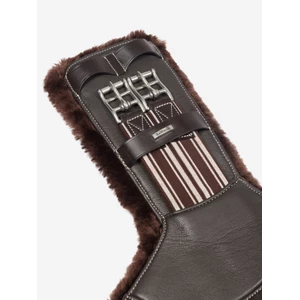 LeMieux Arika Simuwool Contoured Short Stud Girth  - Brown in Brown