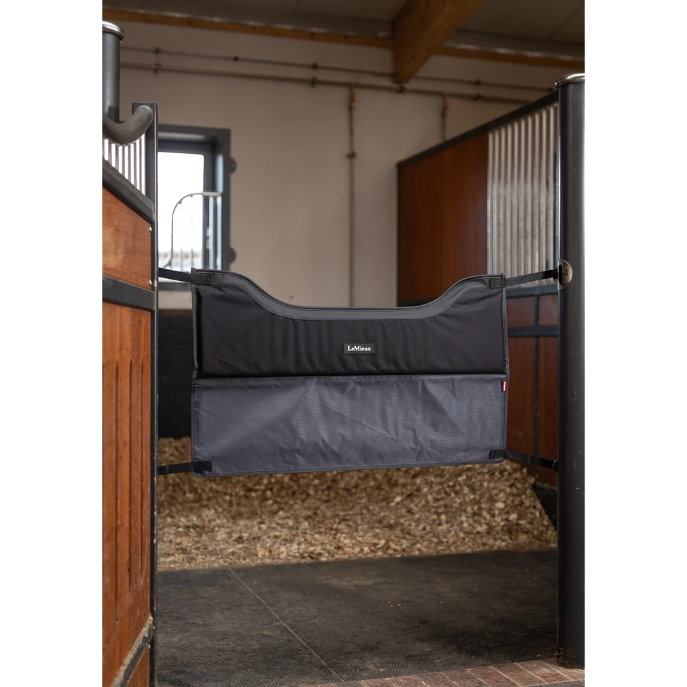 LeMieux Pro Stable Guard  - Black in Black