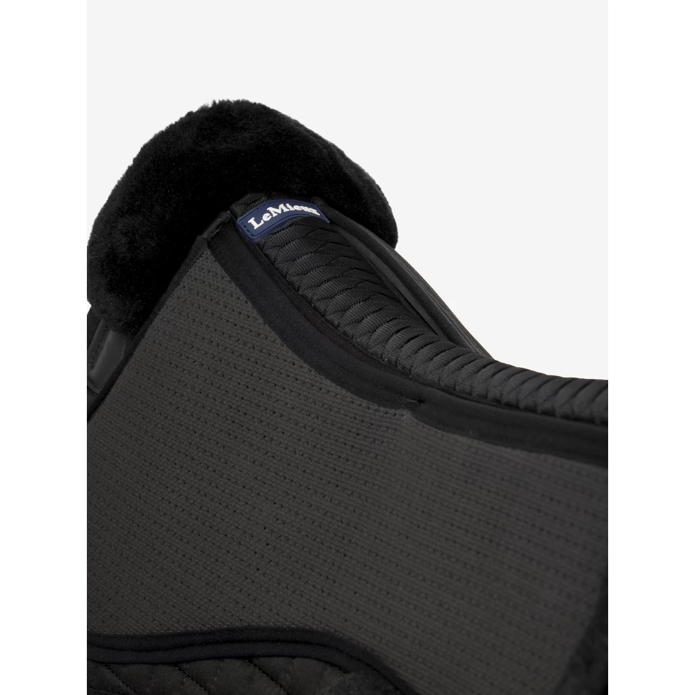 LeMieux Streamline Half Pad  / - Black in Black