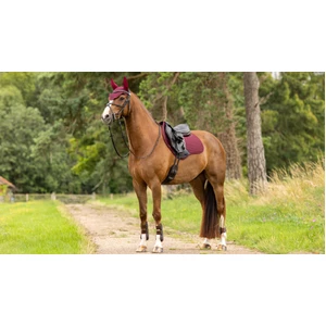 LeMieux Soft Shell Anti Slip Close Contact Square  - Burgundy 