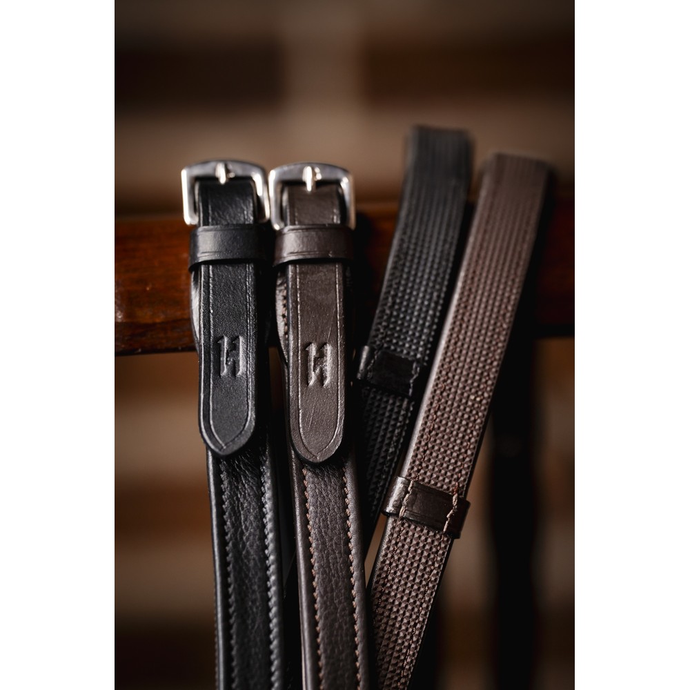 Horseware Jumper Reins with Stoppers - Black 