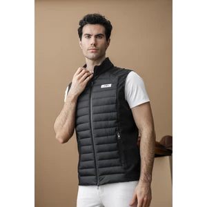 Alessandro Albanese Aa Mens Kari Gilet - Core Black in Core Black