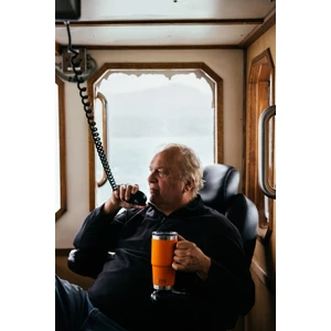 YETI RAMBLER 20 Oz Travel Mug - King Crab in King Crab