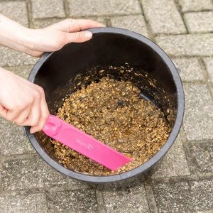 QHP Feed stirrer - Fuchsia 