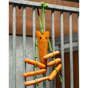 QHP Horse Toy With Haynet - Carrot in Carrot