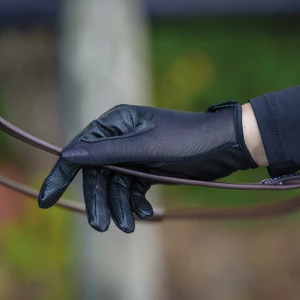 QHP Glove Solares - Black in Black