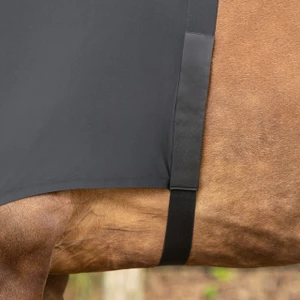 Q-essentials Chestprotector elastic - Black in Black