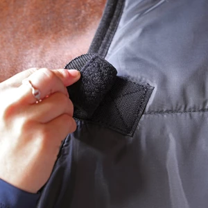 Shires WarmaRug 100g Turnout Rug Liner in Black