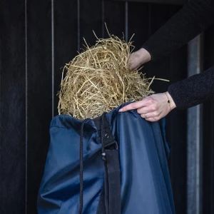 QHP Transport hay bag - Navy in Navy