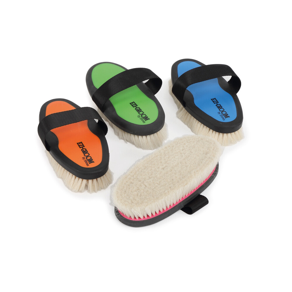 Ezi-Groom EZI-GROOM Grip Body Brush with Goat Hair 