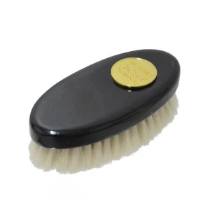 Supreme Products Perfection Goats Hair Face Brush - Black in Black