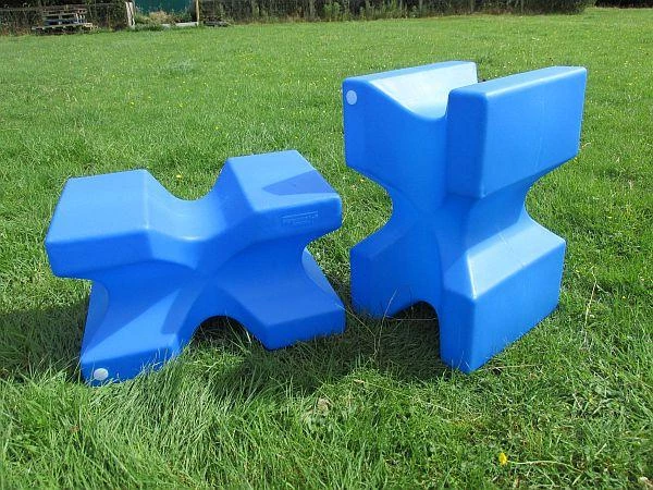 Classic Jumps - X Block (set of 2) in Blue
