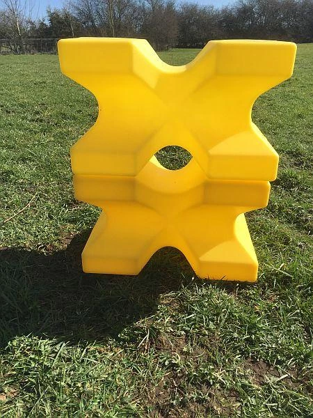 Classic Jumps - X Block (set of 2) in Yellow